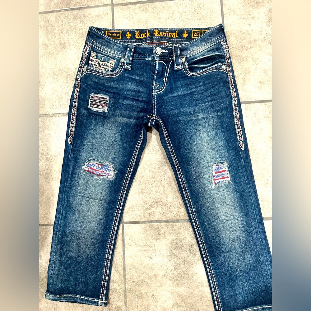 Perfect Rock Revival Capri.  Size 26.  Patriotic Detail